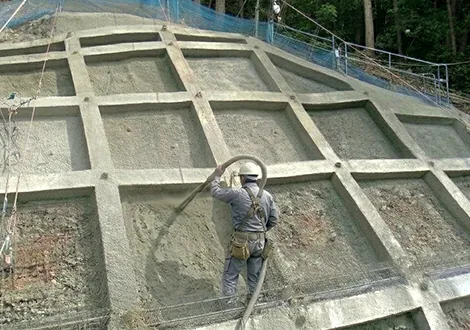 コンクリート吹付工